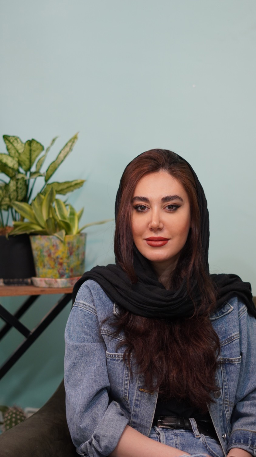 ثمین حسنی